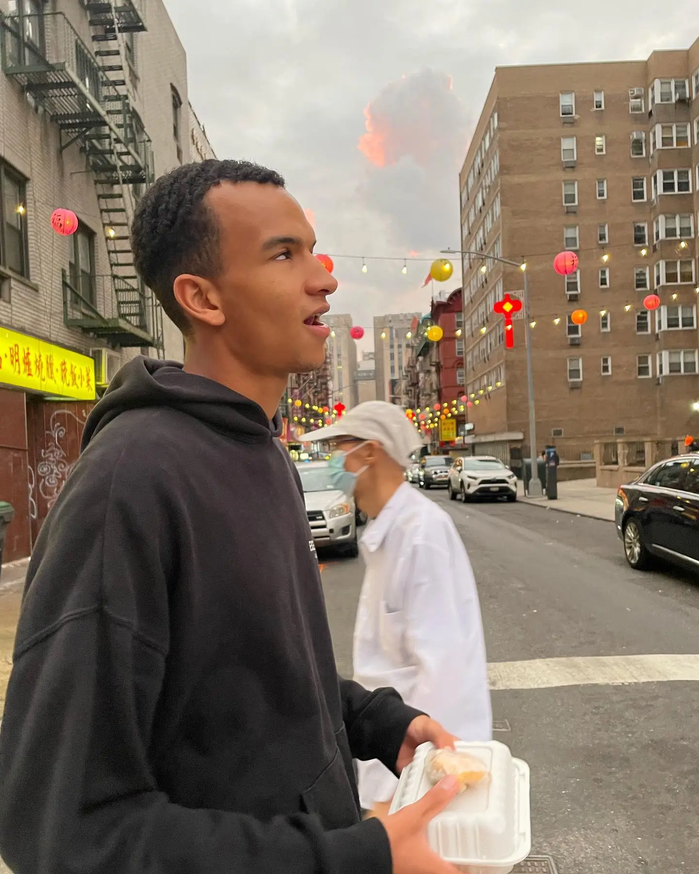 catch me in chinatown )))
